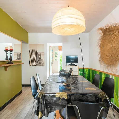 Du Porche بيت للعطل *